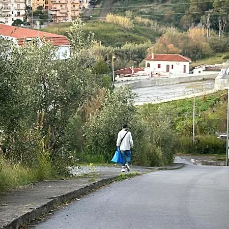 La E Bella