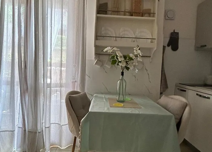 La Vitta E Bella סקליאה